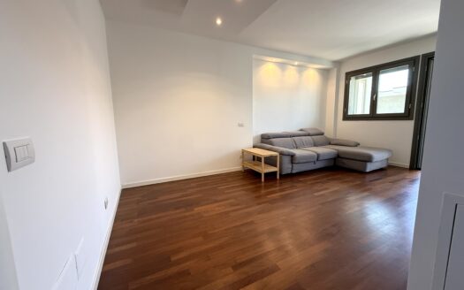 SPLENDIDO 4 LOCALI PIANO ALTO CON TERRAZZO IN CLASSE A