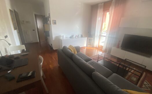 OTTIMO BILOCALE CON TERRAZZINO