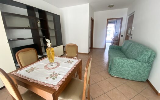 OTTIMO BILOCALE CON DUE TERRAZZI