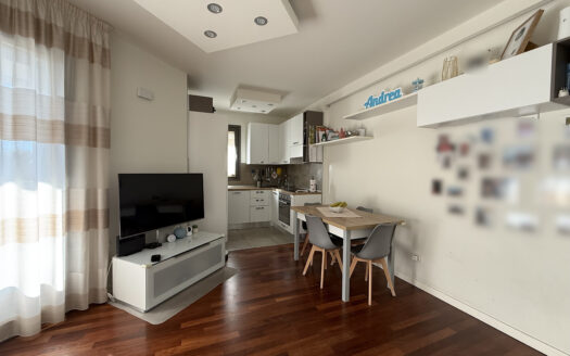 SPLENDIDO BILOCALE CON TERRAZZO