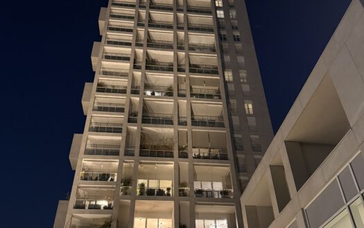 SPLENDIDO MONOLOCALE CON TERRAZZO