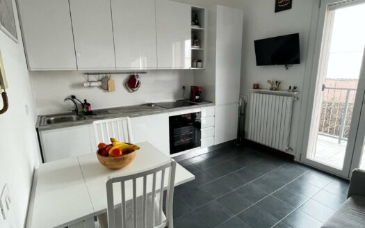 OTTIMO BILOCALE ARREDATO A NUOVO