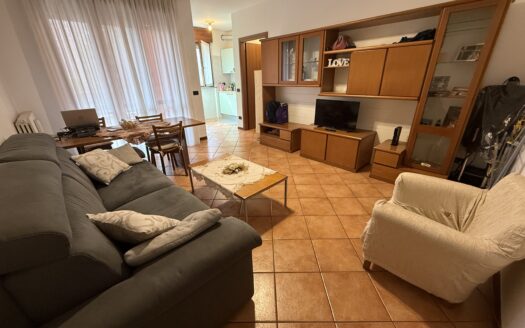 BILOCALE CON TERRAZZO