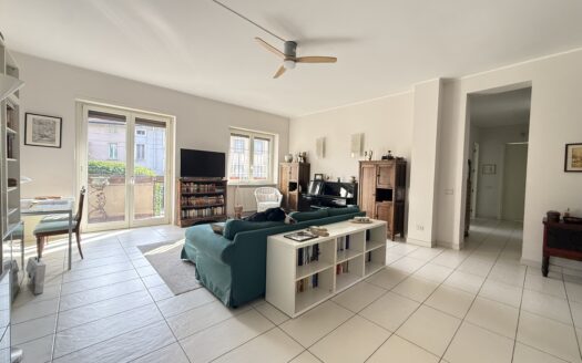 SPLENDIDO 5 LOCALI CON LOCALE HOBBY E TERRAZZO PANORAMICO