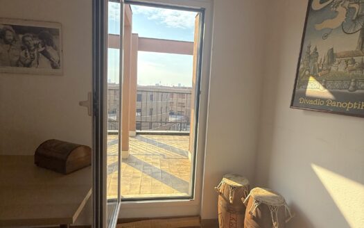 SPLENDIDO 5 LOCALI CON LOCALE HOBBY E TERRAZZO PANORAMICO